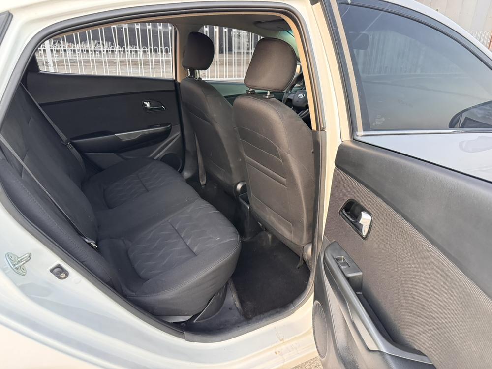 Kia Kia K2