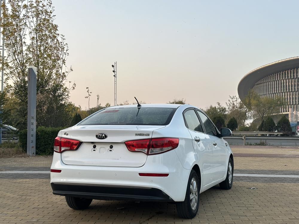 Kia Kia K2