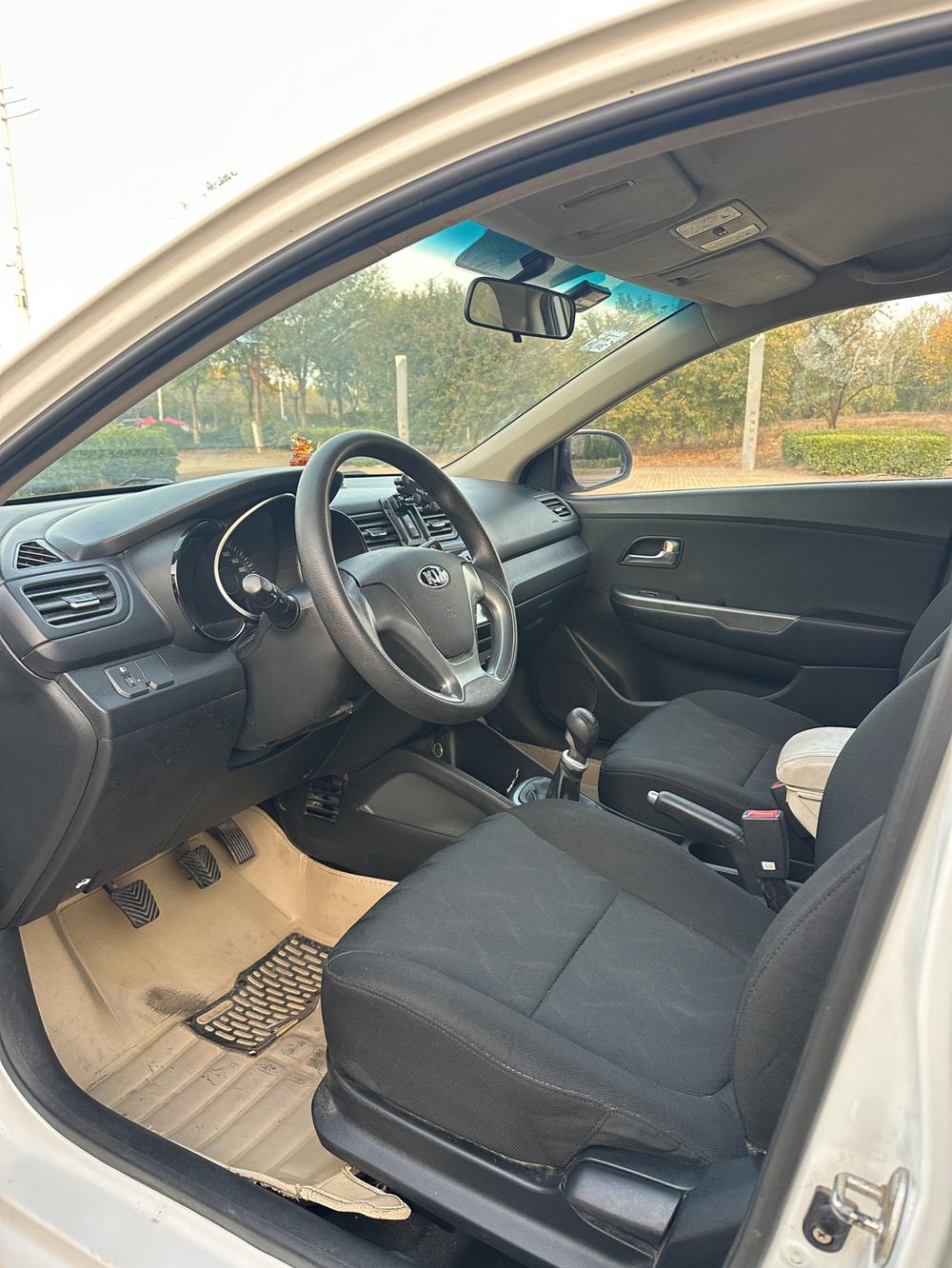 Kia Kia K2