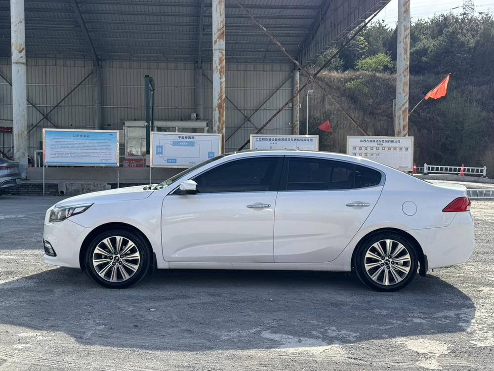 Kia Kia K4