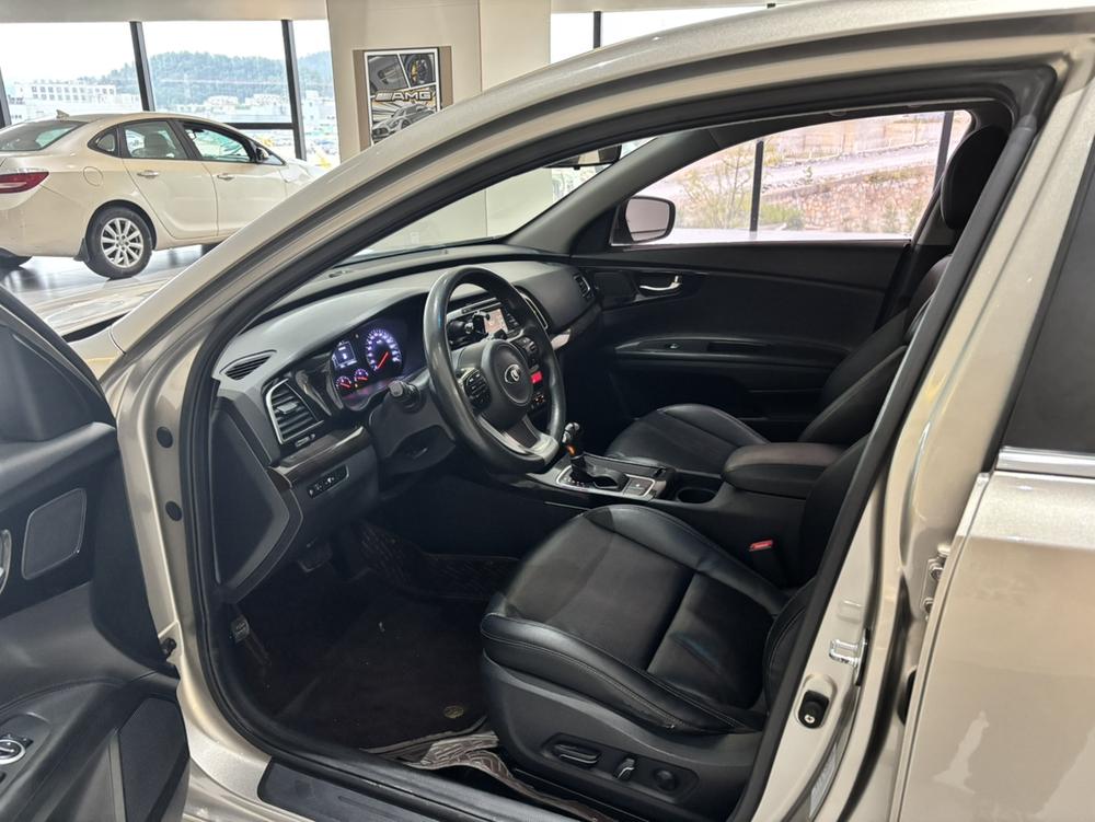 Kia Kia K4