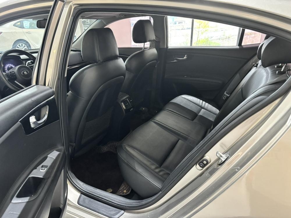 Kia Kia K4