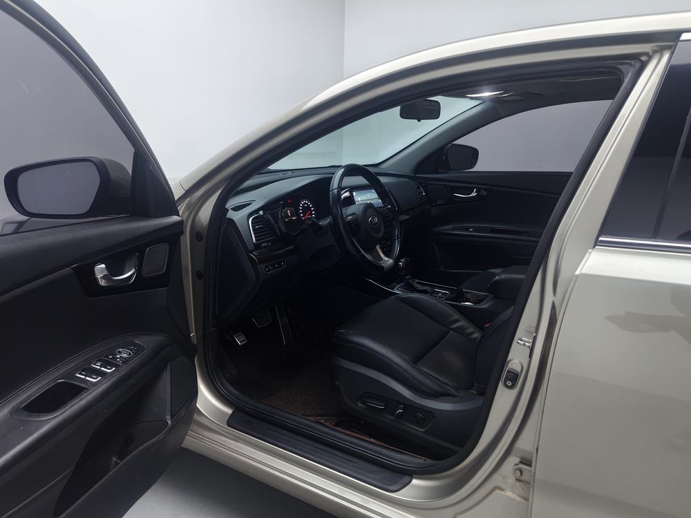 Kia Kia K4