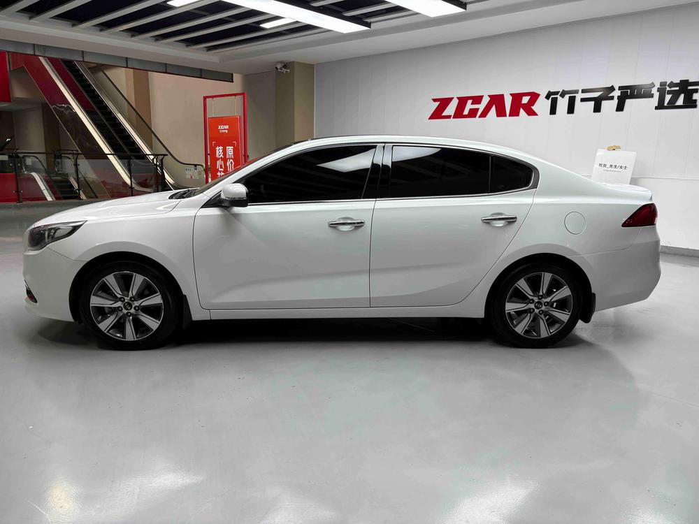 Kia Kia K4