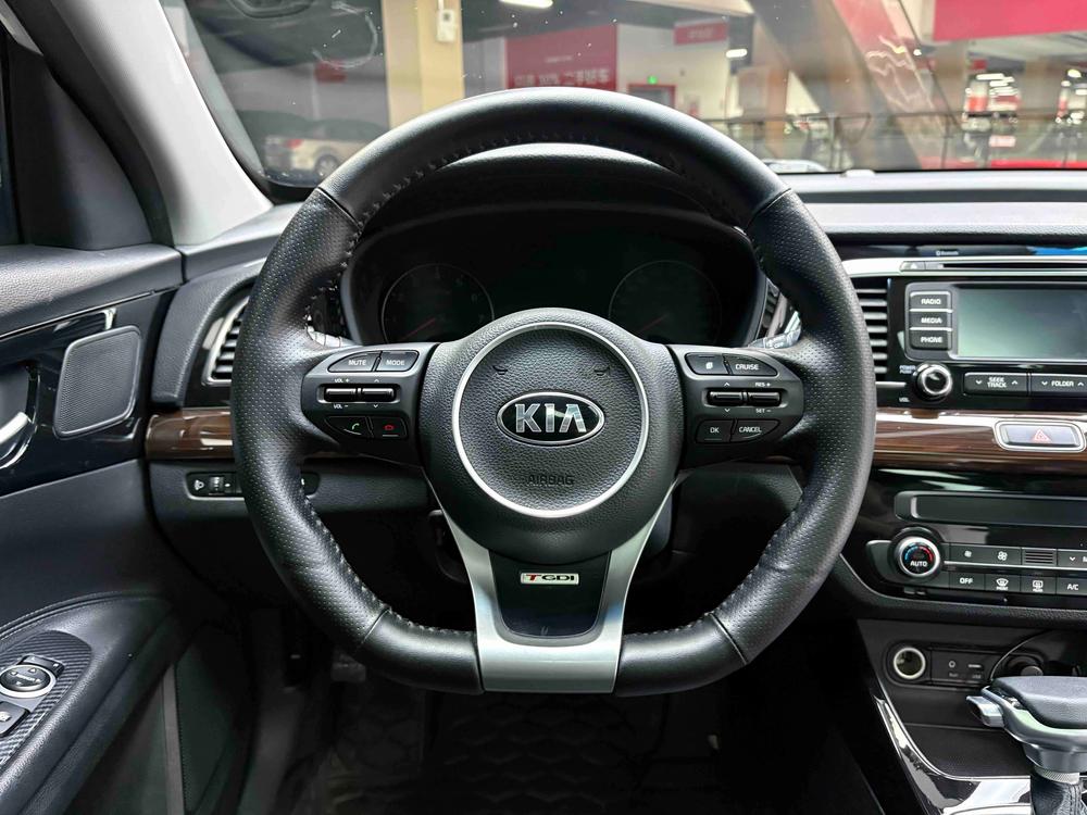Kia Kia K4