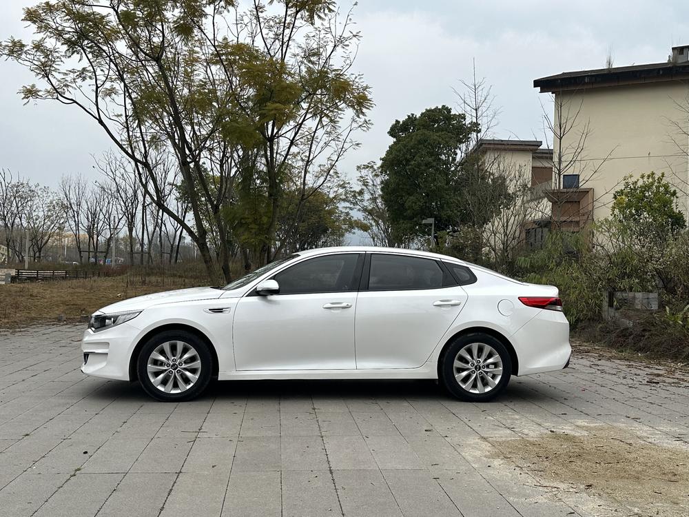 Kia Kia K5