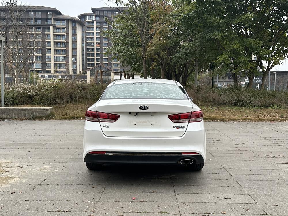 Kia Kia K5