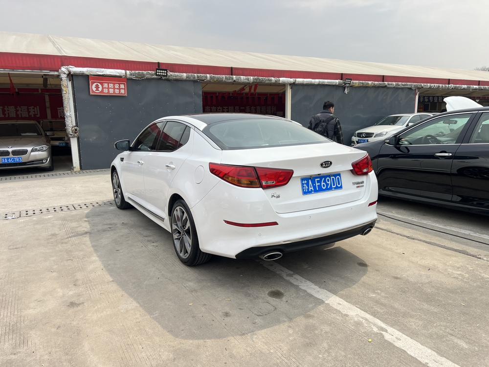 Kia Kia K5