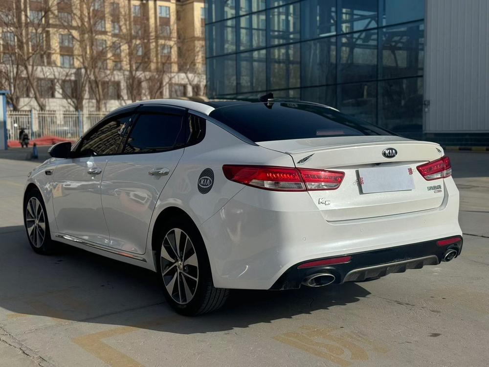 Kia Kia K5