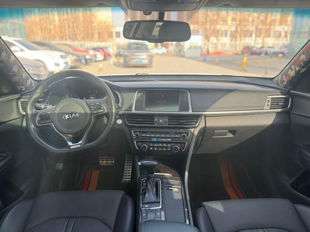 Kia Kia K5