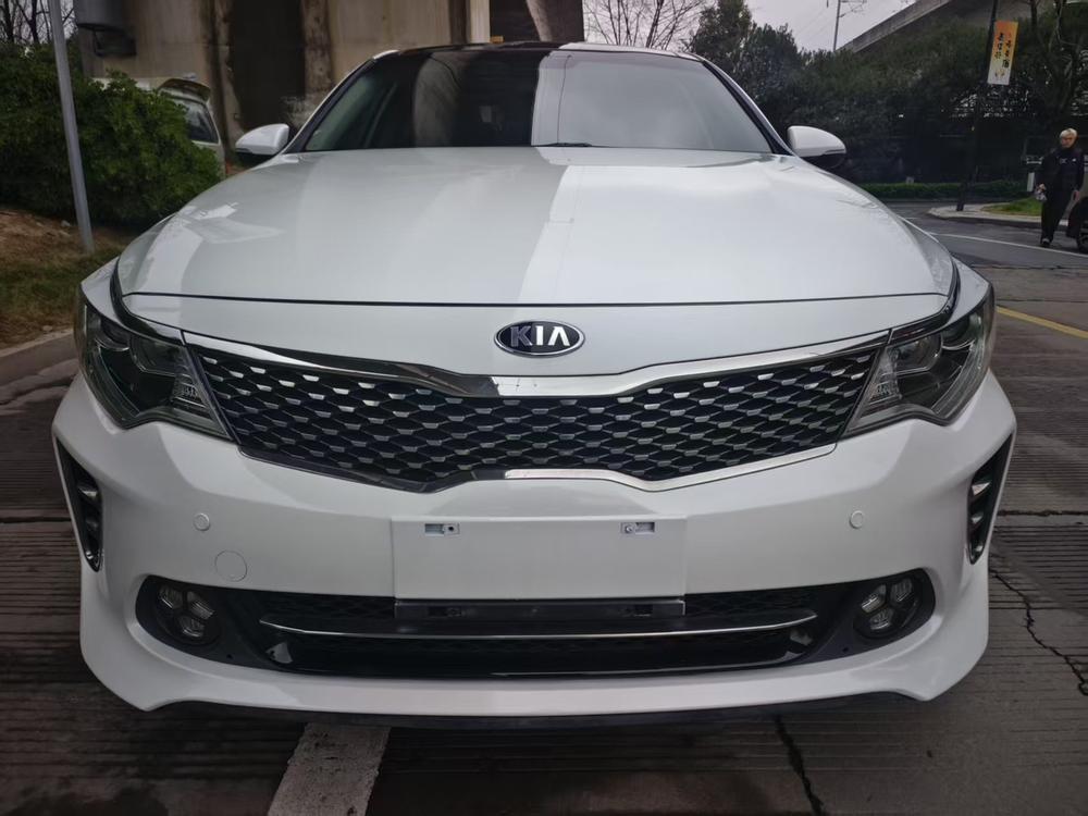 Kia Kia K5