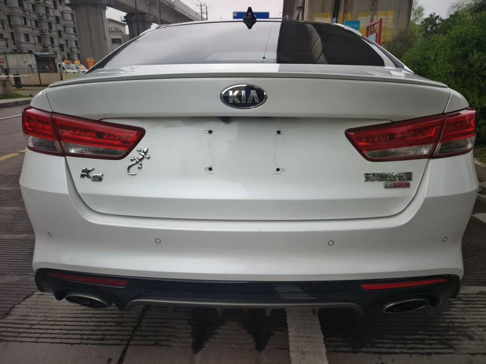 Kia Kia K5