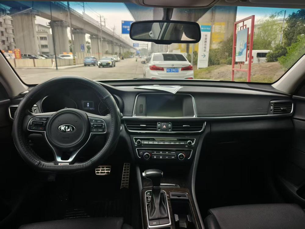 Kia Kia K5