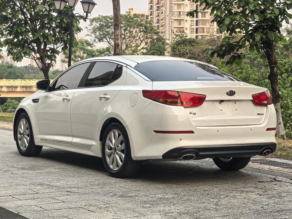 Kia Kia K5