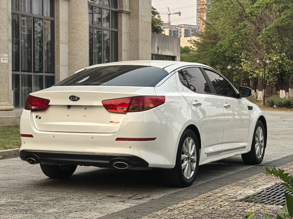 Kia Kia K5