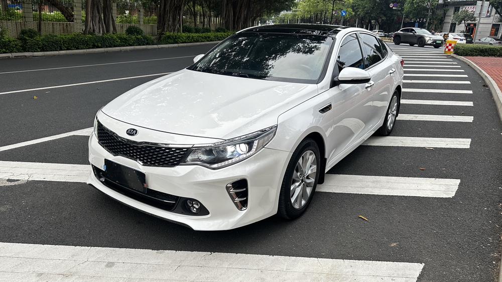 Kia Kia K5