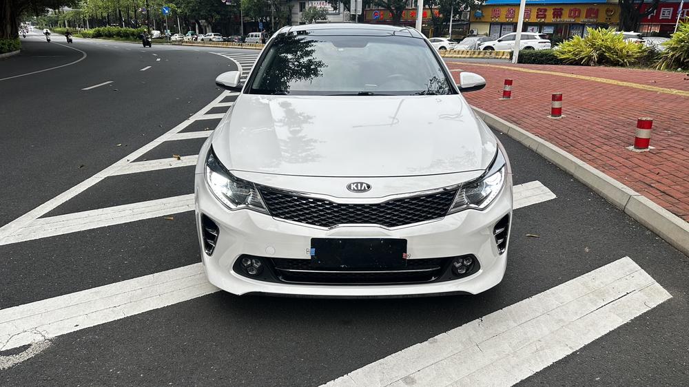 Kia Kia K5