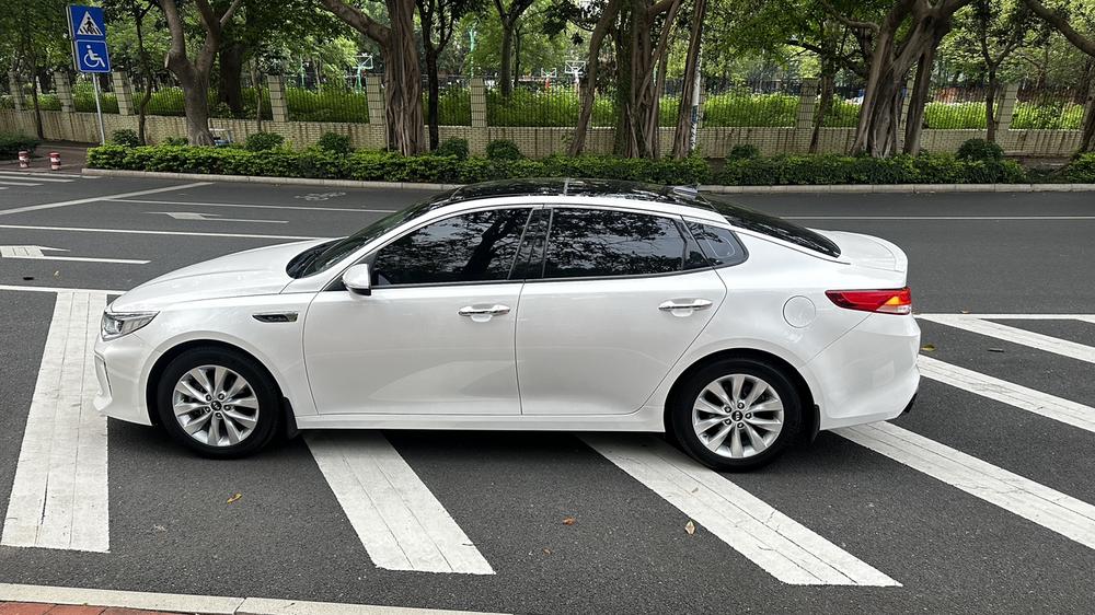 Kia Kia K5
