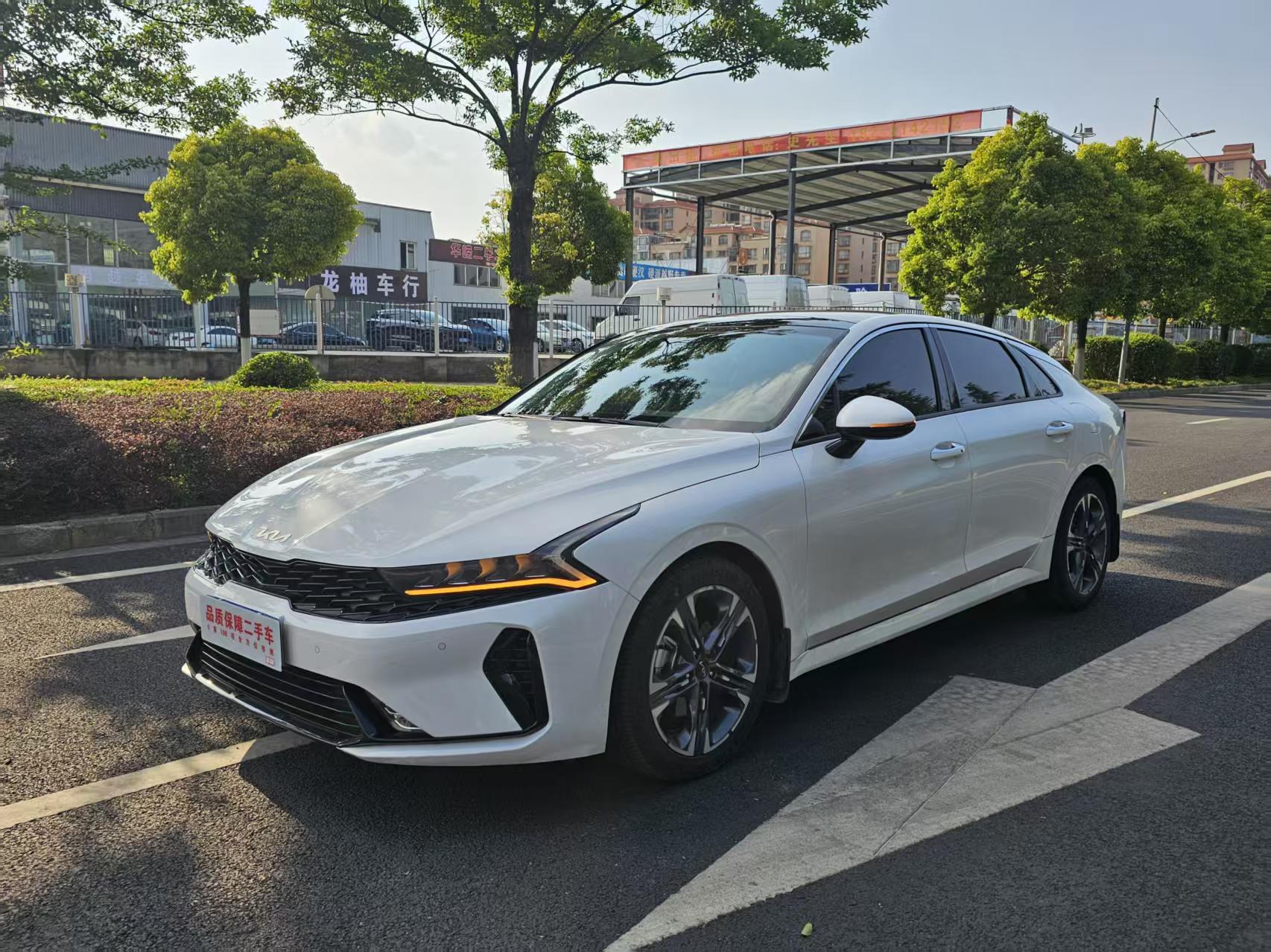 Kia Kia K5