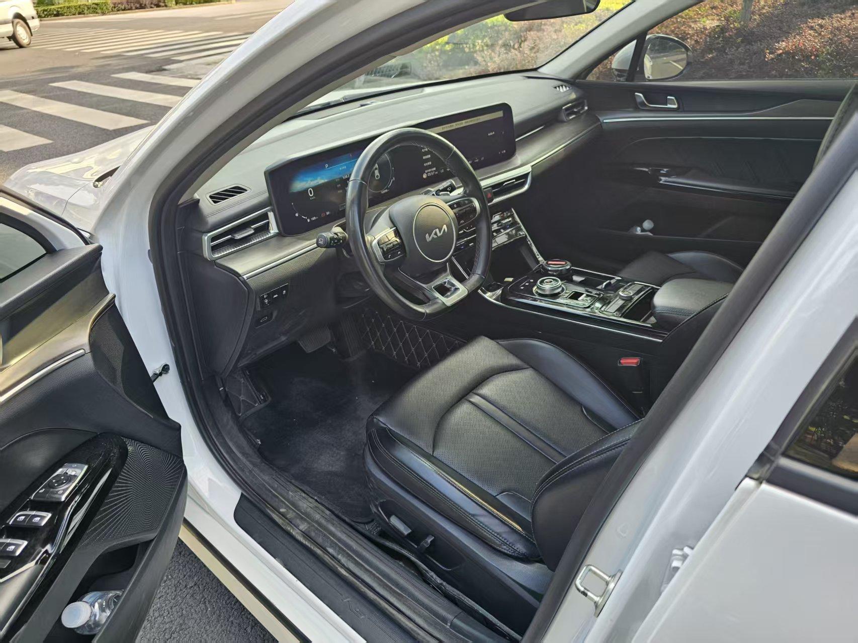 Kia Kia K5