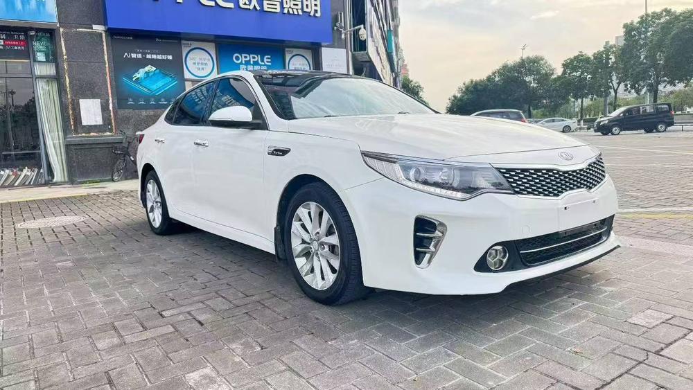 Kia Kia K5