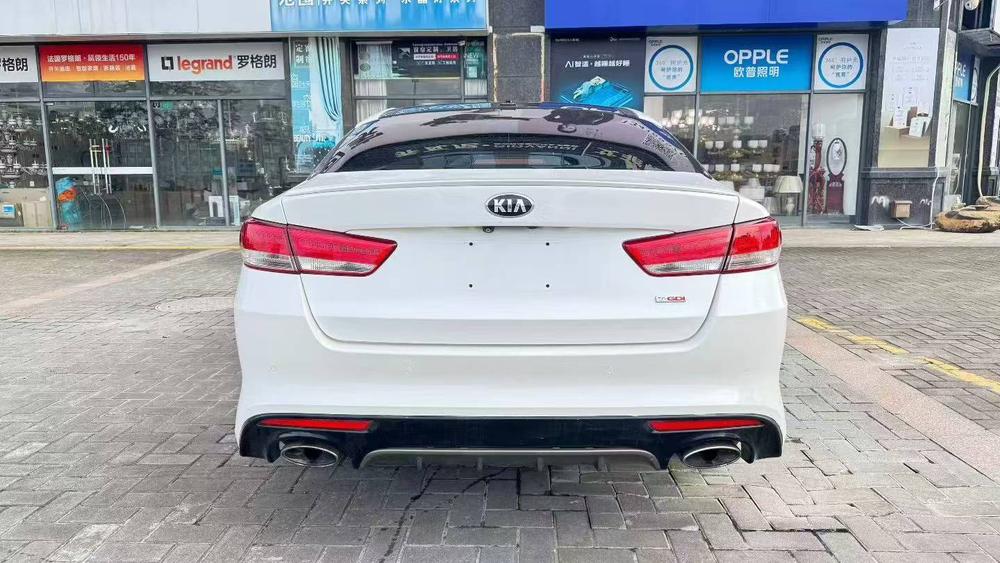 Kia Kia K5