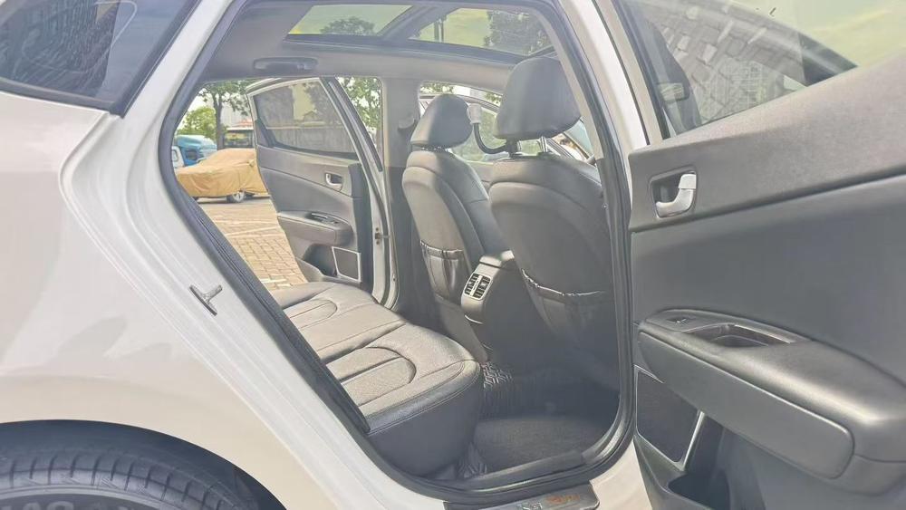 Kia Kia K5