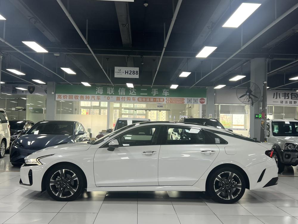 Kia Kia K5