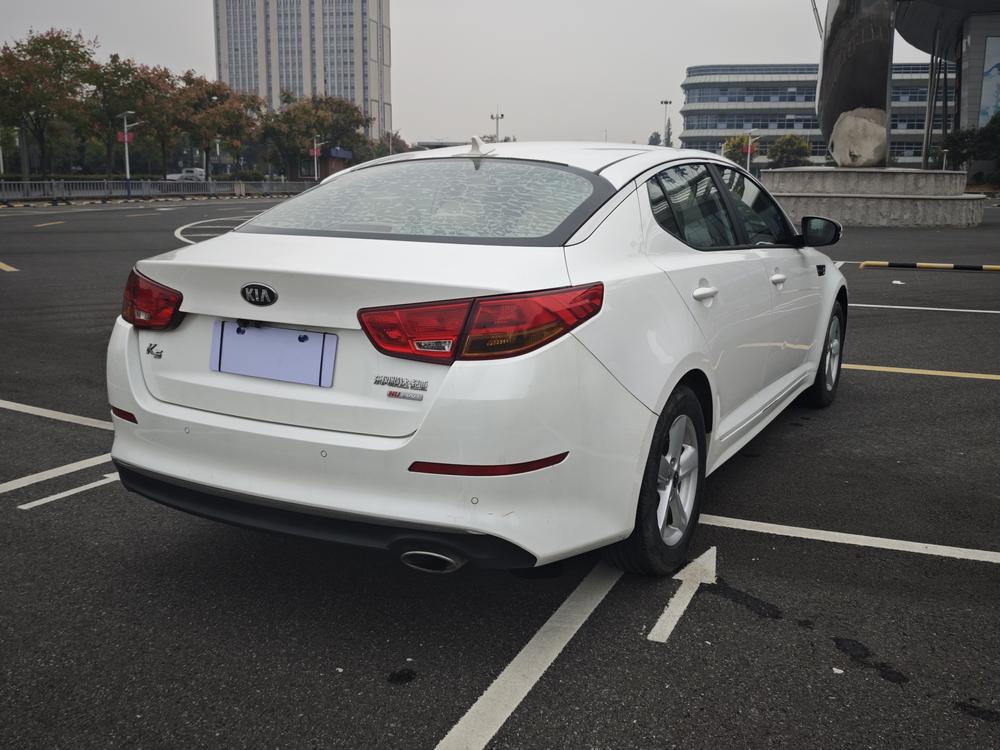 Kia Kia K5