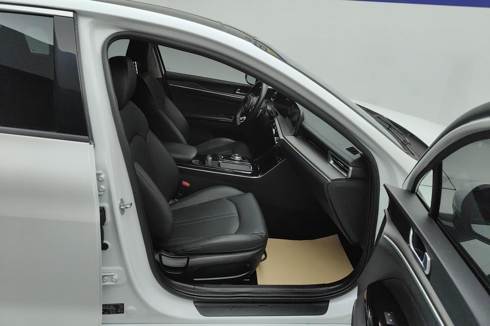 Kia Kia K5