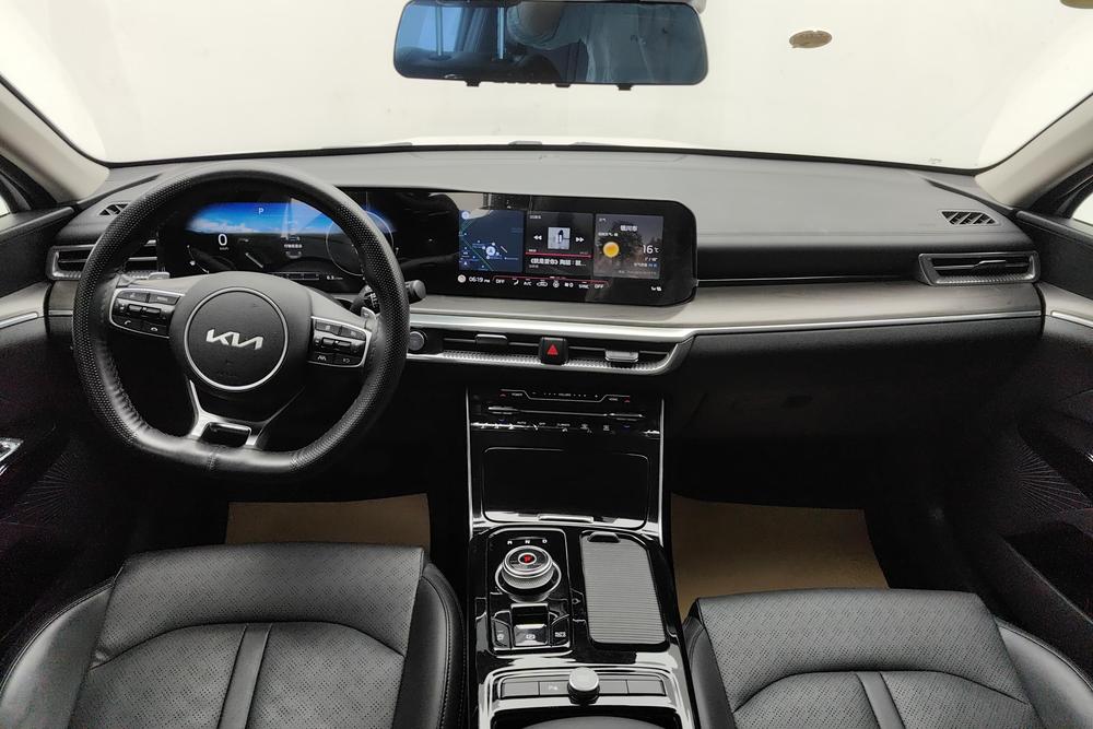 Kia Kia K5