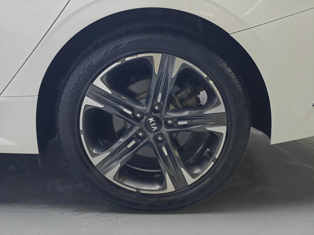 Kia Kia K5