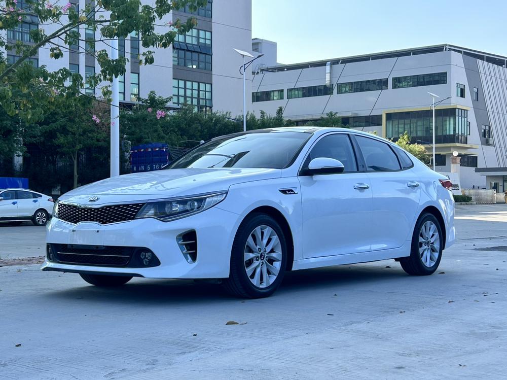 Kia Kia K5