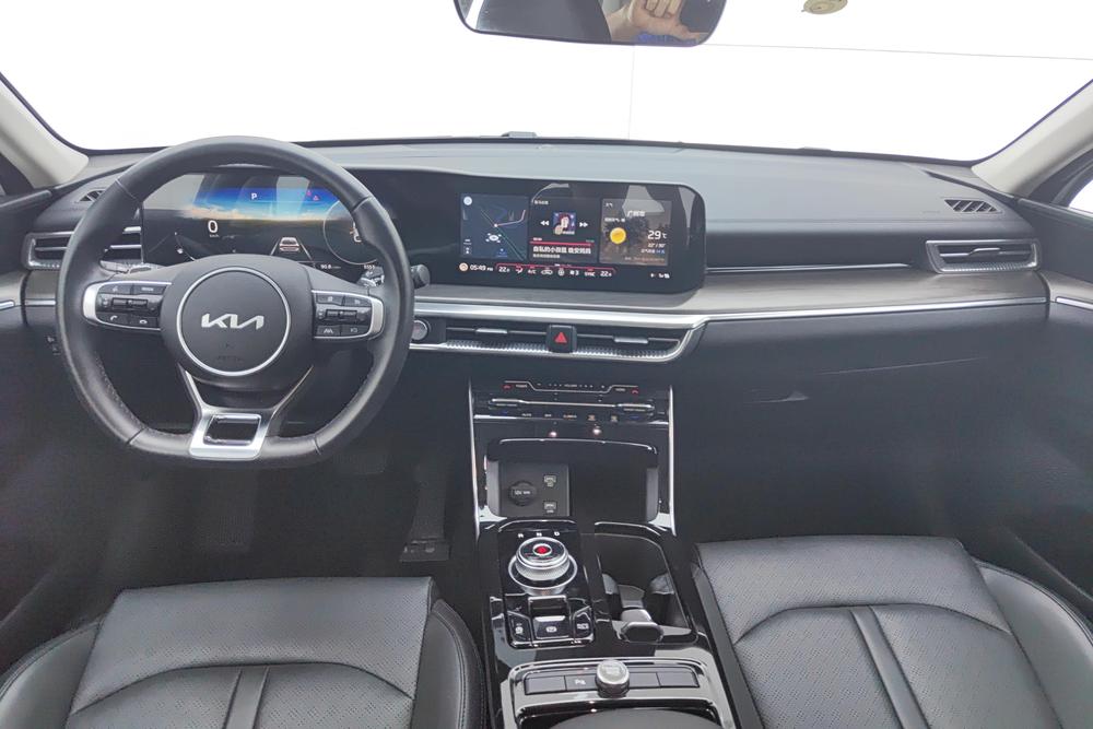 Kia Kia K5