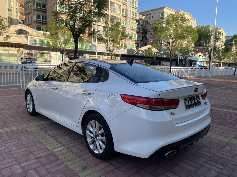 Kia Kia K5