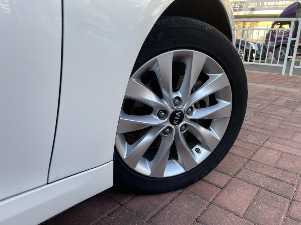 Kia Kia K5