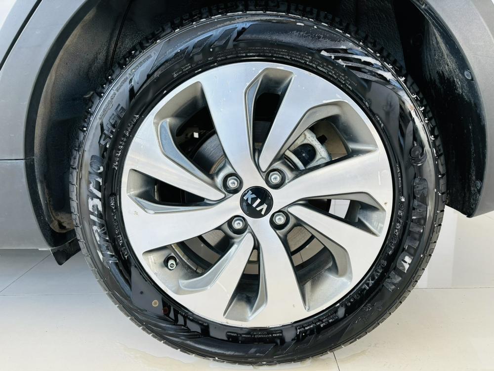 Kia KX CROSS