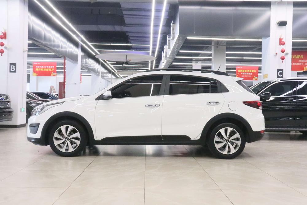 Kia KX CROSS