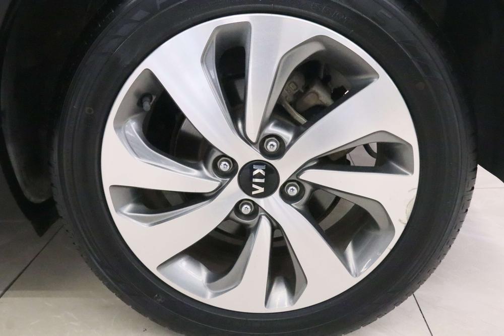 Kia KX CROSS
