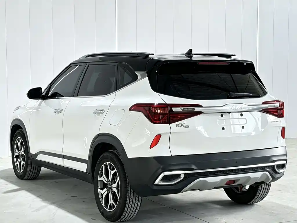 Kia KX3