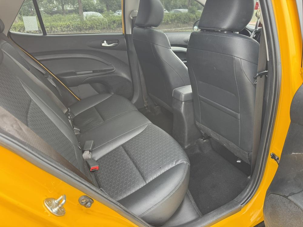 Kia Yipao