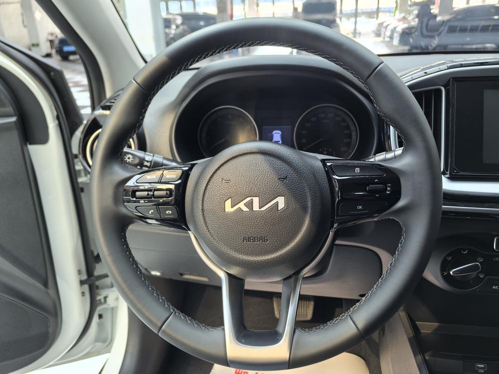 Kia Yipao