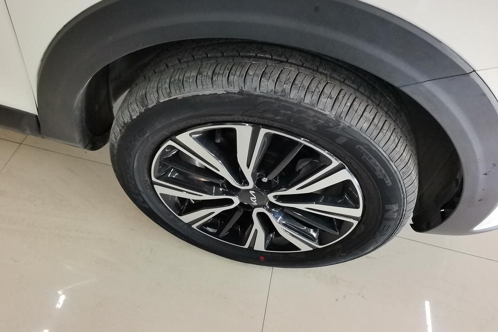 Kia Yipao