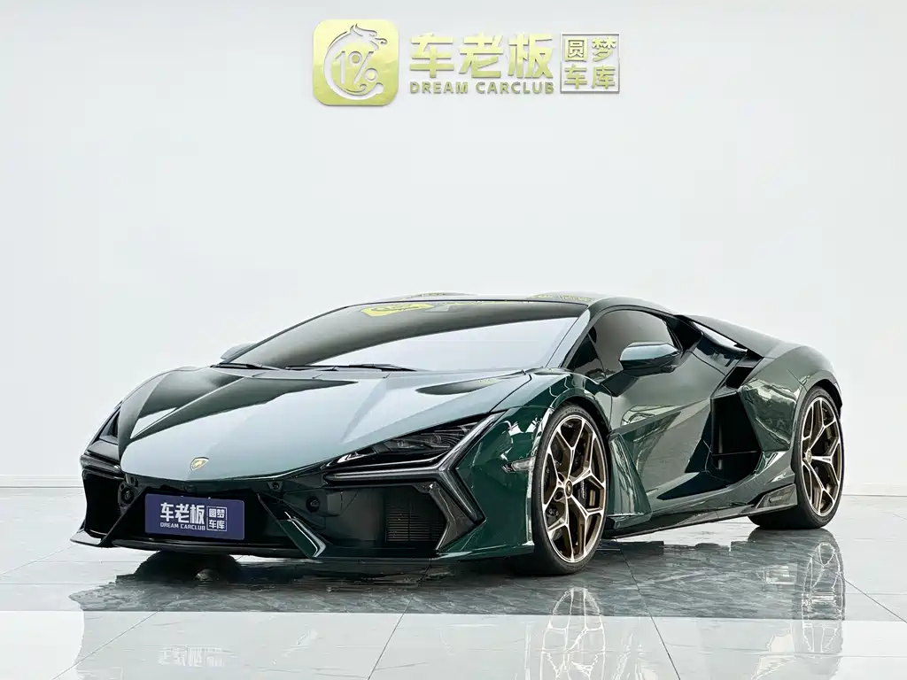Lamborghini Revuelto