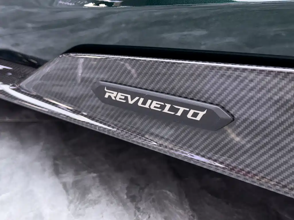 Lamborghini Revuelto