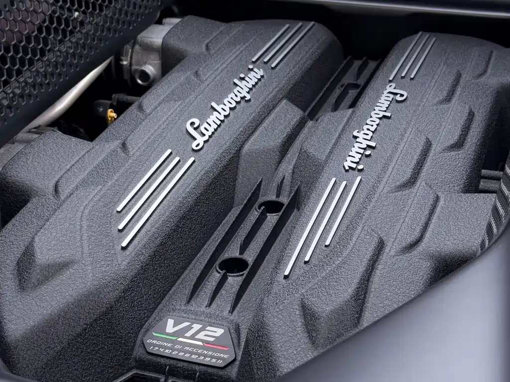 Lamborghini Revuelto