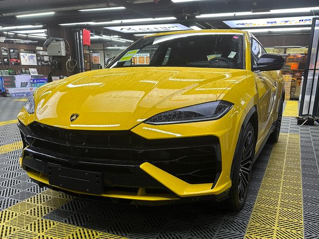 Lamborghini Urus SE