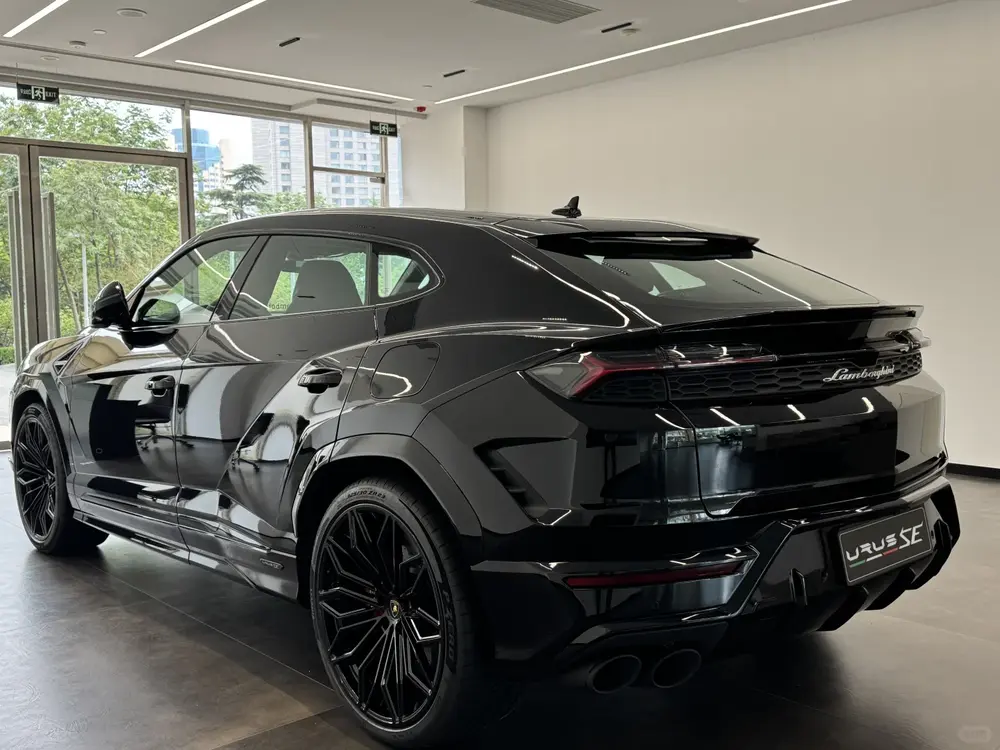 Lamborghini Urus SE