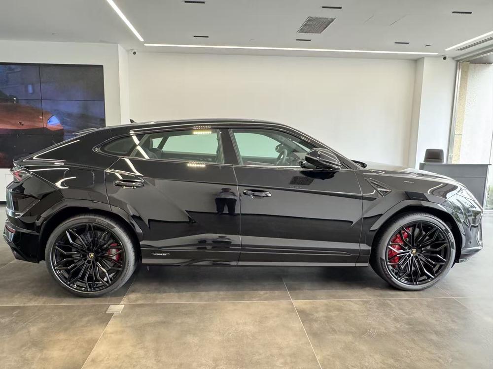 Lamborghini Urus SE