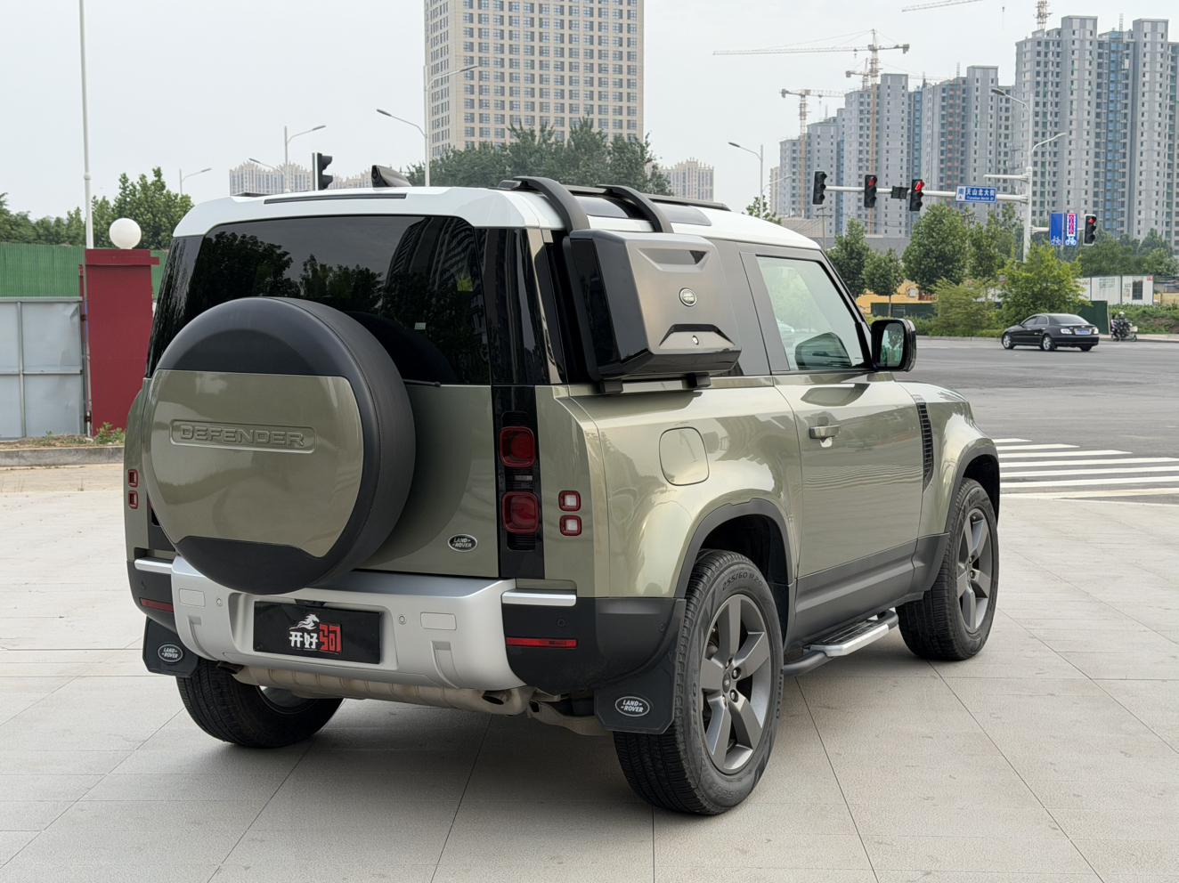 Land Rover Defender